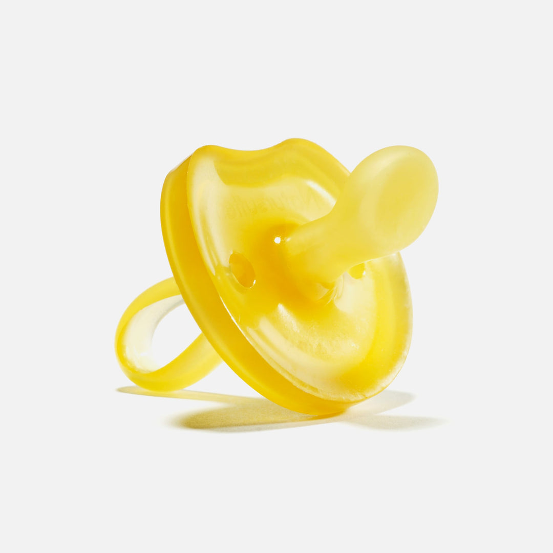 Natursutten Natural Rubber Butterfly Orthodontic Pacifier – 100% natural rubber, one-piece design, safe and eco-friendly.
