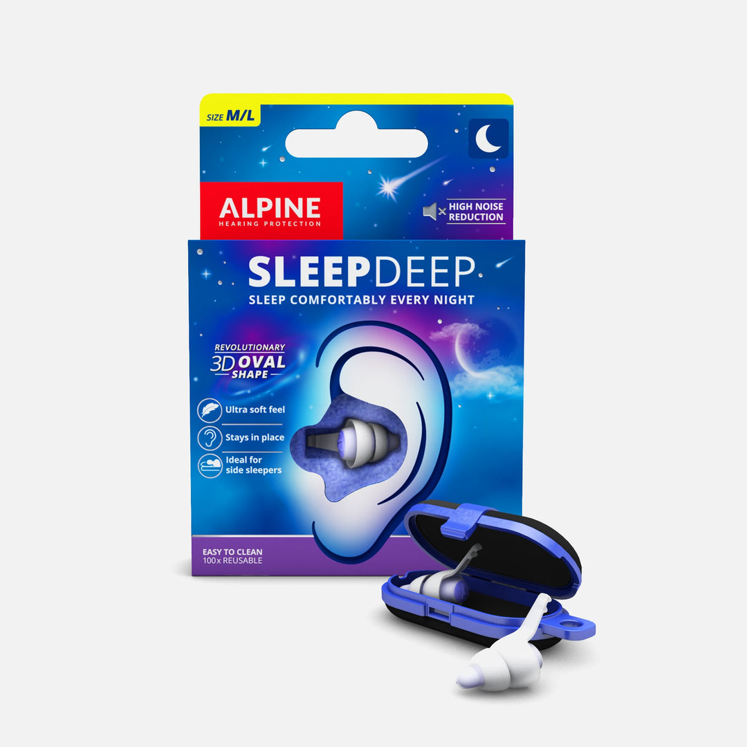 Alpine SleepDeep Regular (M/L) earplugs packaging with included storage case, featuring 3D oval shape design for noise reduction.