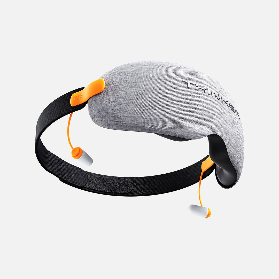 EVERYTHINK 0-Vision sleep mask in gray with ergonomic 3D design, lightweight strap, and built-in earplug holders